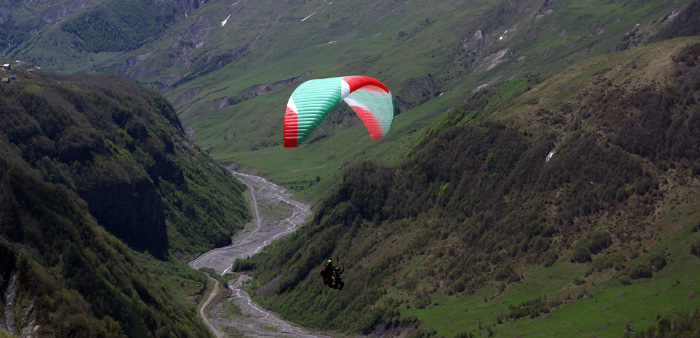 Paragliding in Gudauri